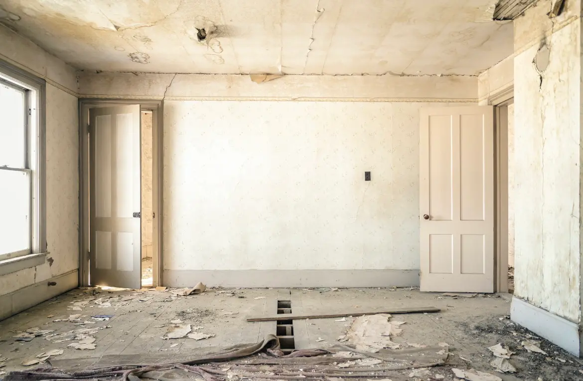 Waste disposal crew managing a cleanout project in Tyngsborough